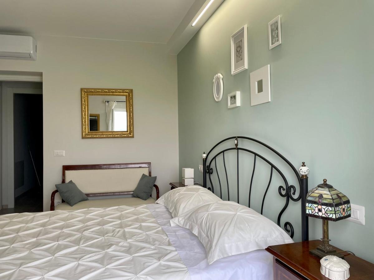 Otium Rooms / Camere E Appartamenti Morrovalle Eksteriør billede